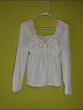 Derek Heart Cream Long-Sleeve Peasant Top with Front Tie